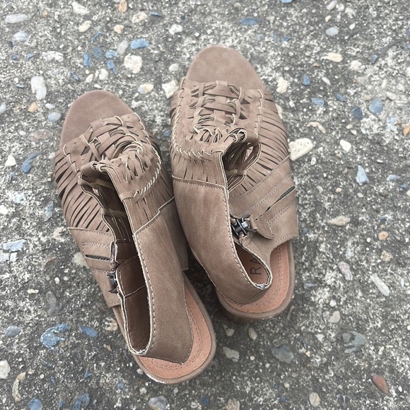 Rampage shoes size 8 - Picture 2 of 3